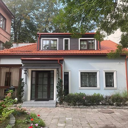 Memel Townhouse Apartamentai Клайпеда Екстериор снимка