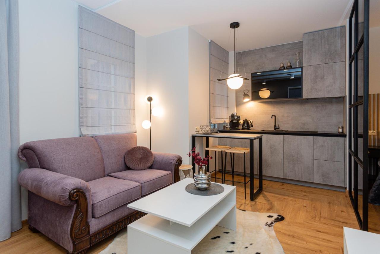 Memel Townhouse Apartamentai Клайпеда Екстериор снимка