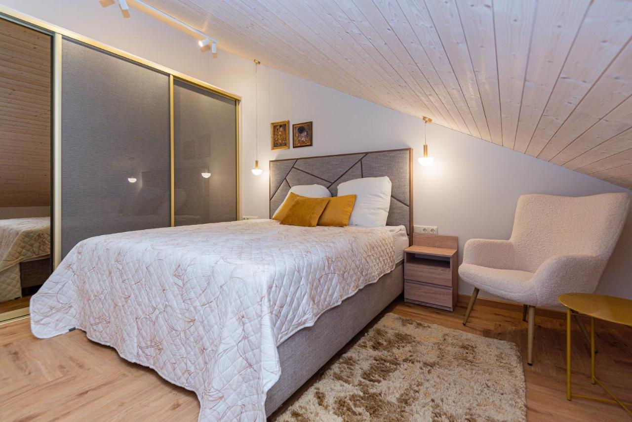 Memel Townhouse Apartamentai Клайпеда Екстериор снимка