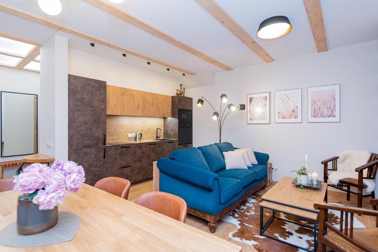 Memel Townhouse Apartamentai Клайпеда Екстериор снимка