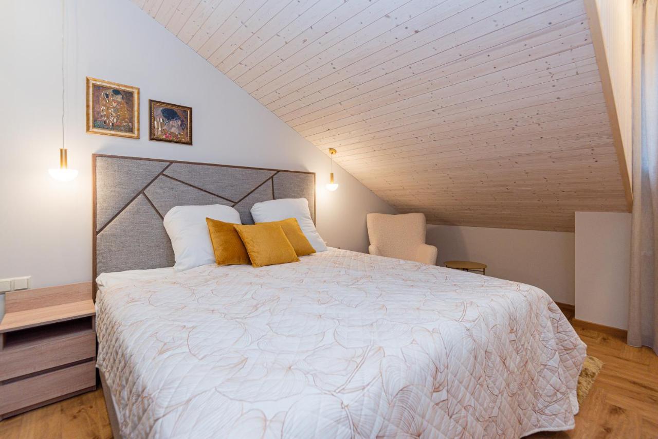 Memel Townhouse Apartamentai Клайпеда Екстериор снимка