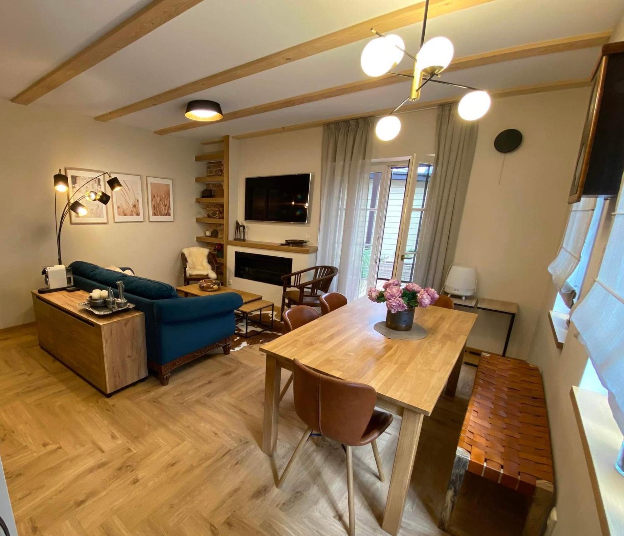 Memel Townhouse Apartamentai Клайпеда Екстериор снимка