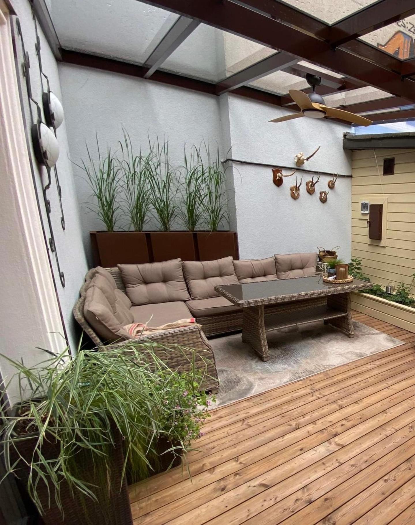 Memel Townhouse Apartamentai Клайпеда Екстериор снимка